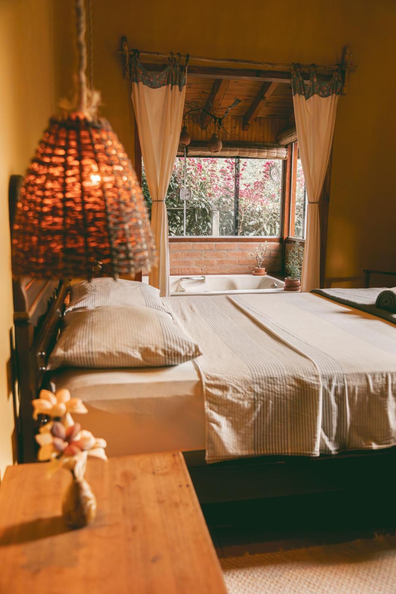 Casa Pedacinho De Ceu Com Banheira De Hidromassagem E Lareira Villa เซาเบนโตโดซาปูไค ภายนอก รูปภาพ