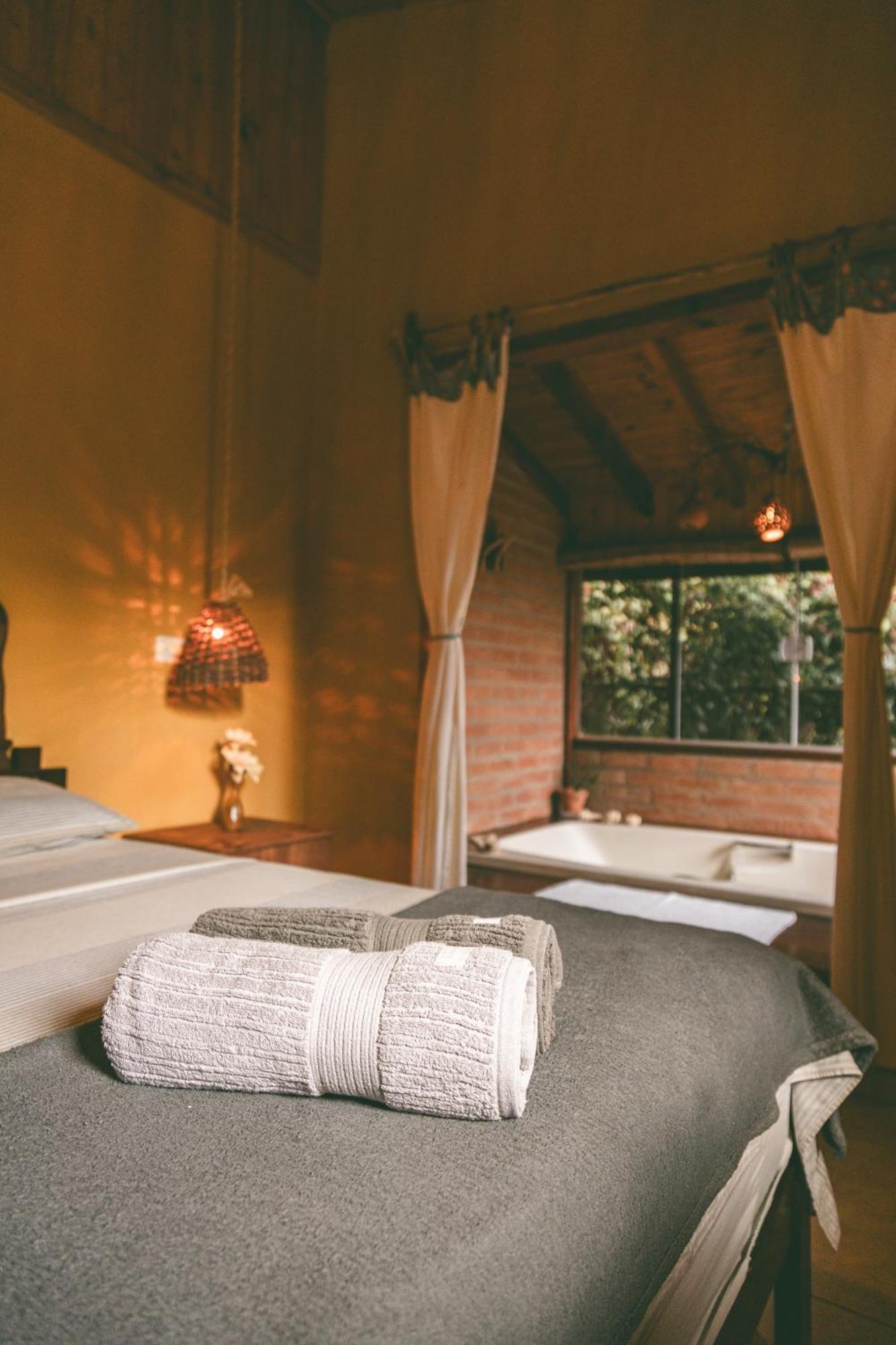 Casa Pedacinho De Ceu Com Banheira De Hidromassagem E Lareira Villa เซาเบนโตโดซาปูไค ภายนอก รูปภาพ